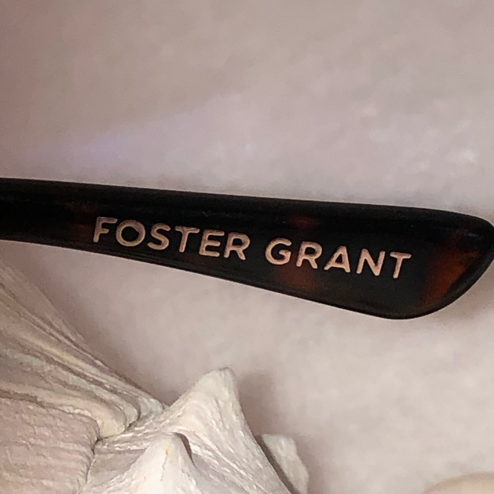 NEW Foster Grant Premium Women's Aviator Sunglasses, Bronze. Retail for $27.00. - Picture 7 of 8